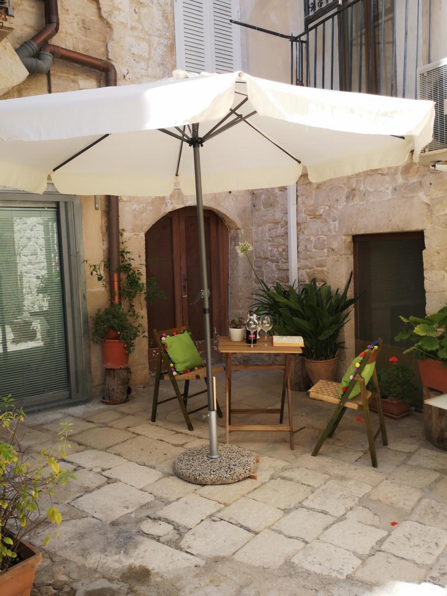 Corte Sagarriga Visconti Giovinazzo Εξωτερικό φωτογραφία